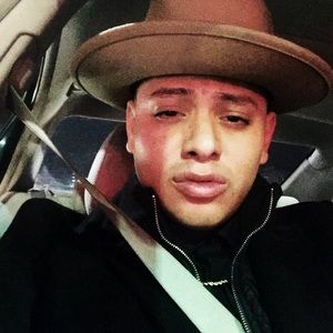 Meet your Posher, Enzo